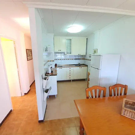 Apartamento Pals Beach-4